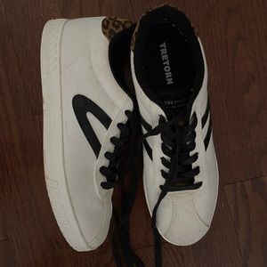 Tretorn Canvas Sneakers Size 9